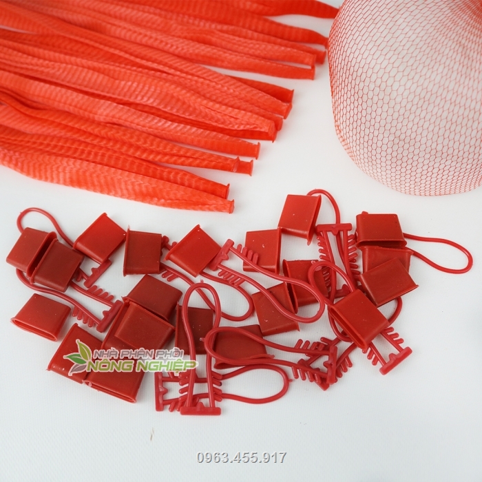 Móc khóa túi lưới nhựa được làm từ nhựa PVC độ bền cao